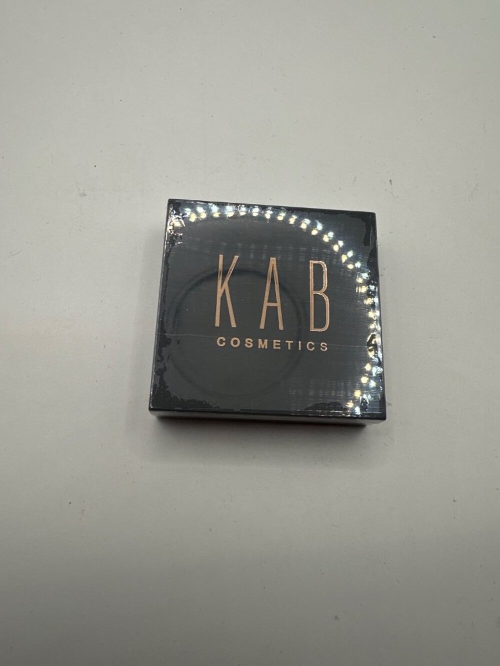 KAB Cosmetics Pressed Pigment Quad Eyeshadow Palette Sealed Compact Design High-